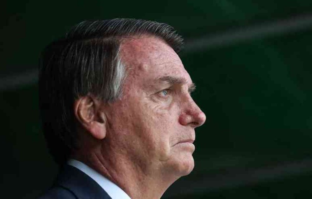 Bolsonaro pede ao STF acesso à delação de Cid no caso das joias sauditas