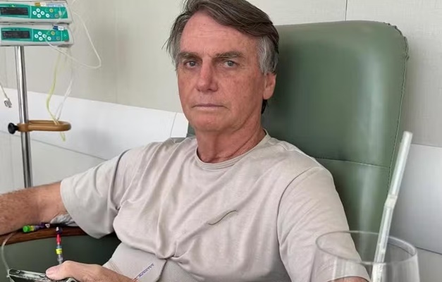 Bolsonaro tem previsão de alta hospitalar nos 'próximos dias', diz boletim médico