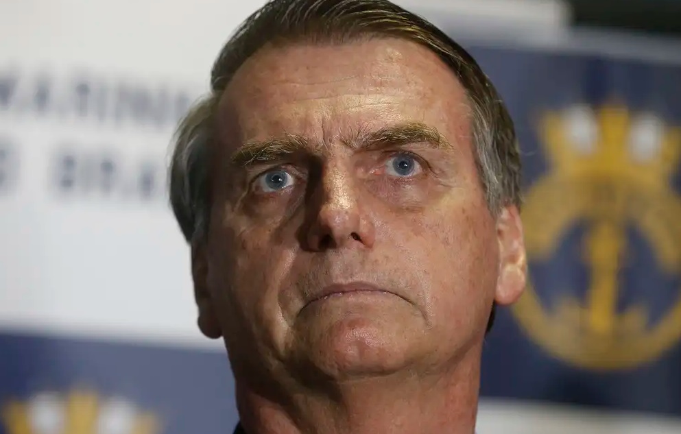 Bolsonaro usará tornozeleira eletrônica e não poderá acessar redes sociais