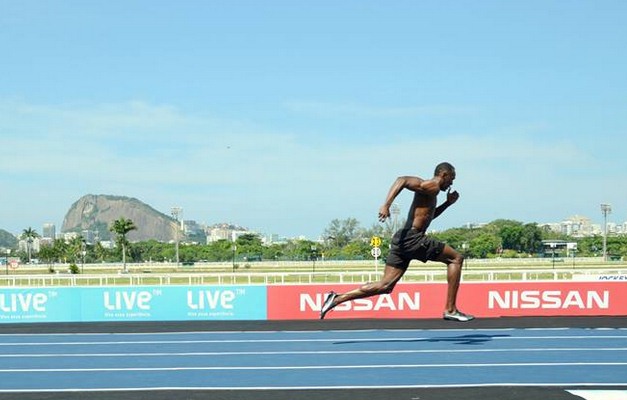 Bolt vence desafio, mas não empolga torcida; Alan Fonteles desiste