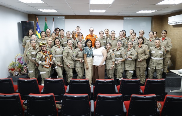 Bombeiros de Goiás celebram 25 anos da presença feminina na corporação