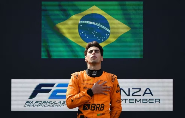 Bortoleto se inspira em Senna e promete 'garra e dedicação' nas pistas em 2025