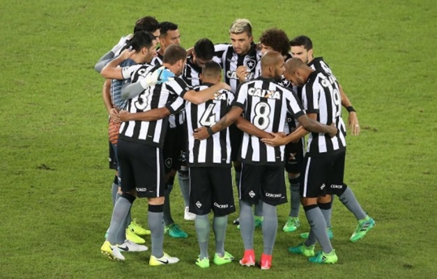 Botafogo estraga estreia de Luxemburgo no Sport e se classifica na Copa do Brasil