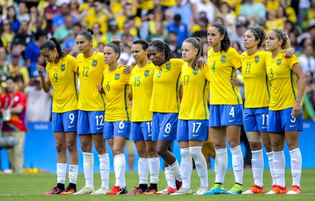 File:Futebol feminino olímpico- Brasil e Suécia no Maracanã