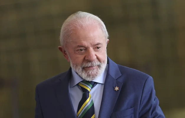 Brasil irá responder a tarifaço dos EUA com reciprocidade, diz Lula