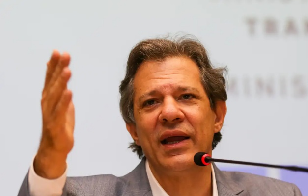 Brasil vai continuar crescendo, não tem razão para não crescer, afirma Haddad