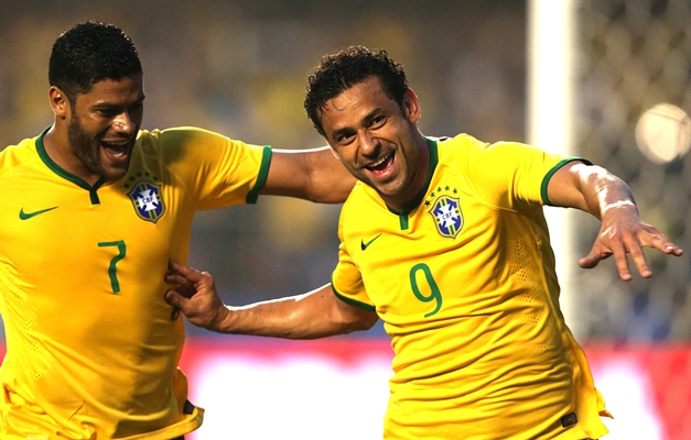 Brasil vence a Sérvia com gol de Fred no último teste antes da Copa