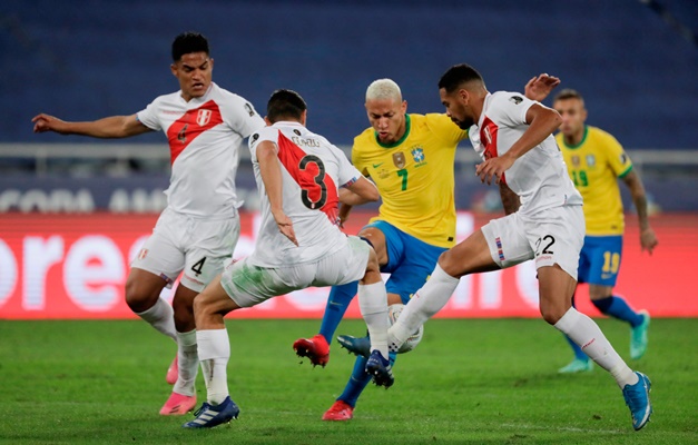 Brasil derrota Peru por 1 a 0 e está na final da Copa América - Esporte -  Extra Online