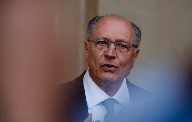 Brasil venderá 6 milhões de barris de petróleo à Índia, diz Alckmin