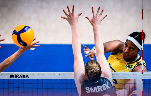 Brasileiras exageram em erros, mas fazem 3 a 0 no renovado Canadá na Liga das Nações de Vôlei