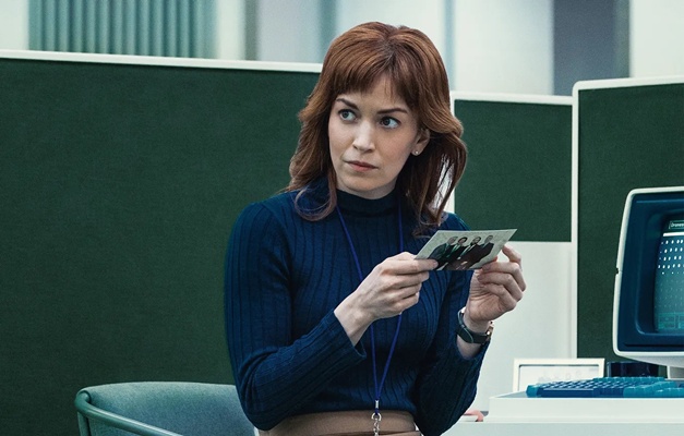 Britt Lower vence Emmy de Melhor Atriz em Drama por 'Ruptura'