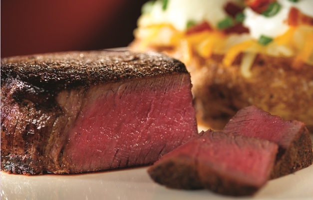 Outback Steakhouse lança “Happy Dinner”