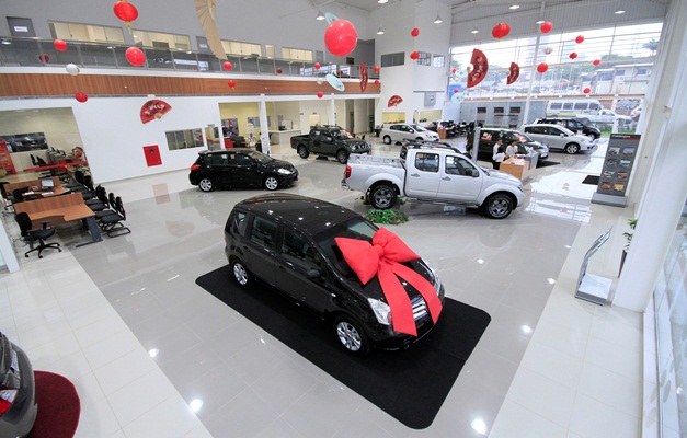 Katana Nissan inaugura nova loja em Goiânia