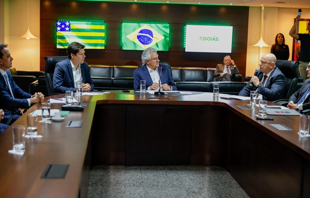 Caiado amplia para R$ 27 milhões o repasse mensal para pagamento de RPVs