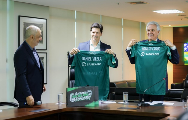 Caiado assina renovação de patrocínio de R$ 1,9 milhão ao Goiás Vôlei