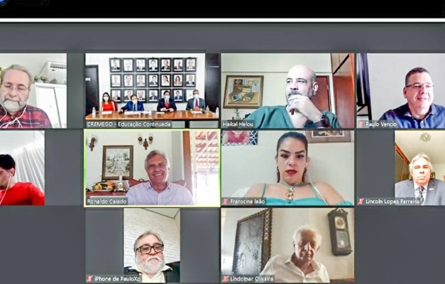 Caiado comenta combate à pandemia em reunião virtual no Dia do Médico
