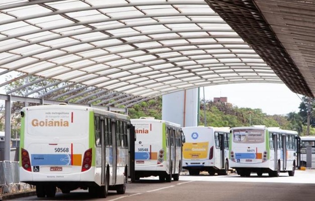 Caiado destaca importância do subsídio do transporte coletivo em Goiás 