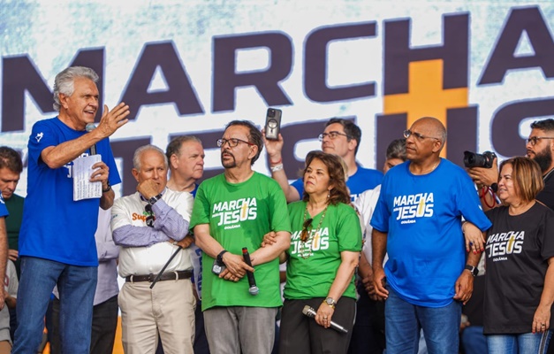 Caiado e Rogério Cruz prestigiam realização da Marcha para Jesus em Goiânia