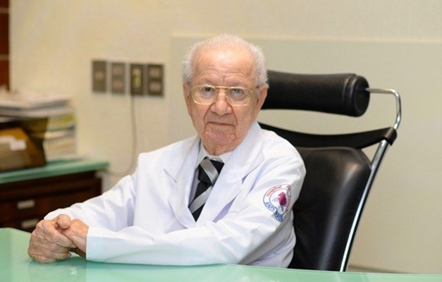 Caiado lamenta morte de Anis Rassi: "Exemplo de dedicação e excelência"