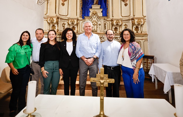 Caiado lança projeto de revitalização de igrejas da cidade de Goiás