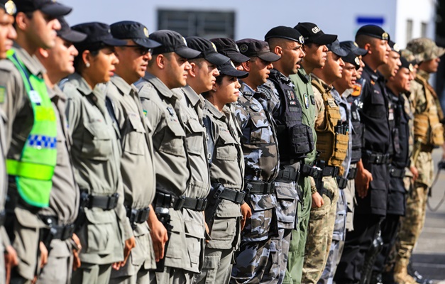 Caiado nomeia 299 policiais militares aprovados em concurso público