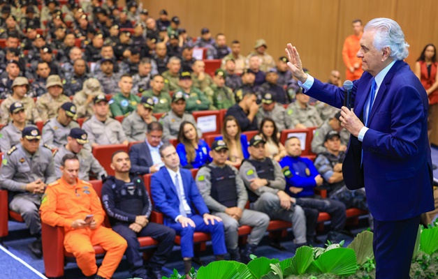 Caiado recebe forças policiais de 21 estados em Goiânia
