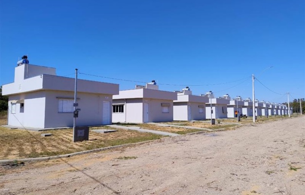 Caixa e Governo entregam 50 moradias do Minha Casa Minha Vida em Faina