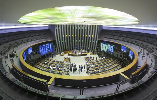 Câmara aprova colaboração entre órgãos para fiscalização de crimes