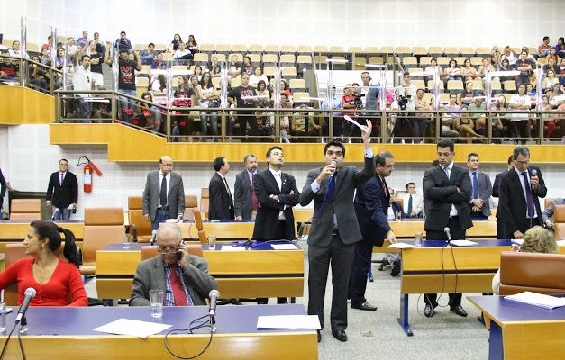 Câmara de Goiânia aprova projeto de reforma administrativa 