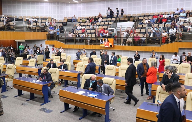 Câmara de Goiânia autoriza, em 1ª votação, socorro financeiro para Comurg