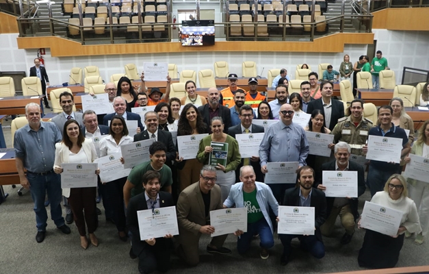 Câmara de Goiânia homenageia colaboradores da Expedição Rio Meia Ponte