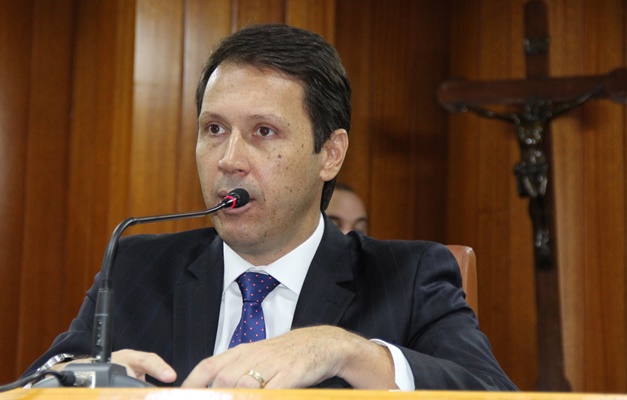 Câmara de Goiânia terá novo concurso ainda em 2017, anuncia Andrey Azeredo