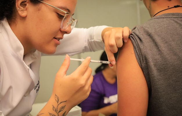 Campanha de Vacinação contra Influenza é aberta em Goiânia 