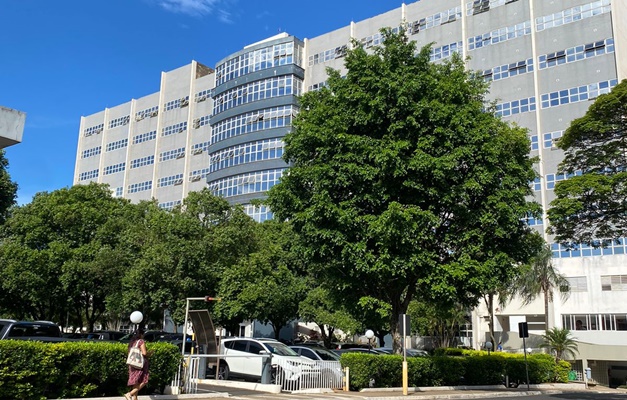 Cantor Zé Neto está estável e passa por exames em São José do Rio Preto