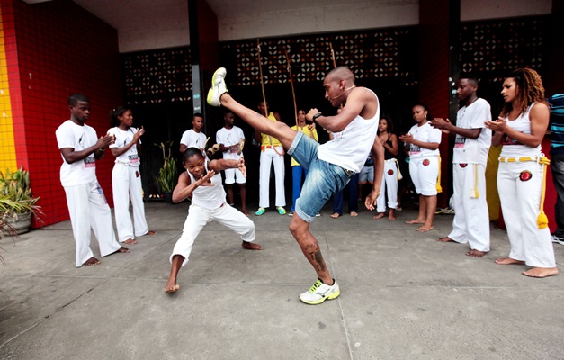 Capoeira recebe título de Patrimônio Cultural Imaterial da Humanidade