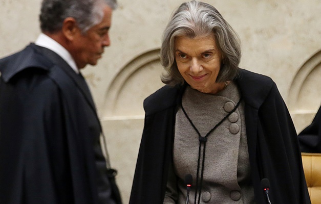 Cármen Lúcia assume Presidência da República nesta terça e quarta