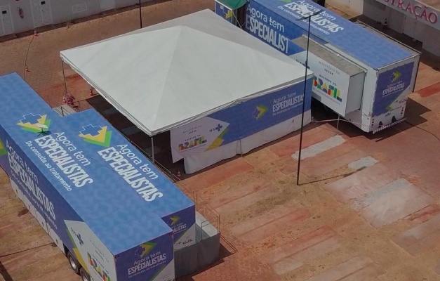 Carretas do SUS fazem exames do Outubro Rosa em Goiânia