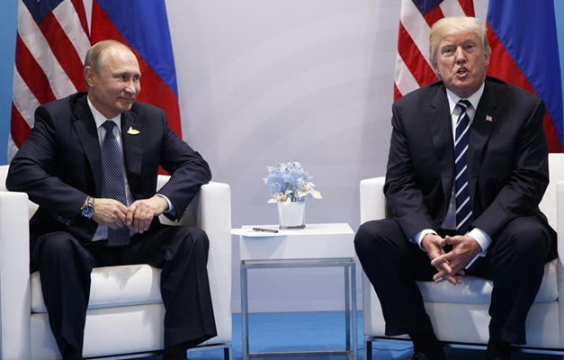 Casa Branca admite que Trump e Putin tiveram encontro não divulgado à imprensa