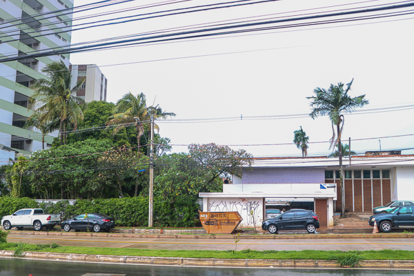 Casa modernista é encontro entre passado e presente na região central