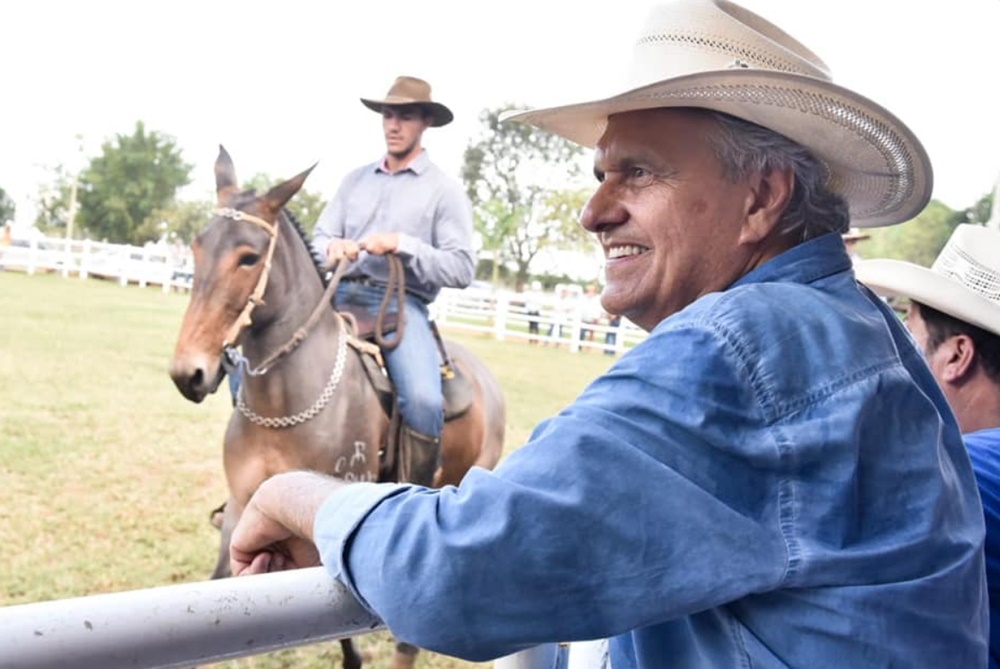 Cavalgada com Caiado, Daniel e Mabel abre agenda da Pecuária de Goiânia