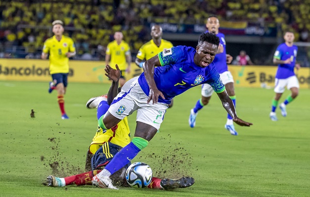 CBF confirma lesão e Vinícius Júnior é desconvocado da seleção brasileira