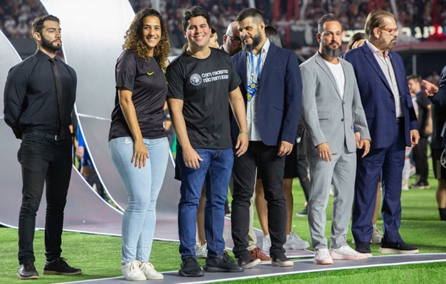 CBF faz acordo com Ministérios da Igualdade Racial e do Esporte para combater racismo