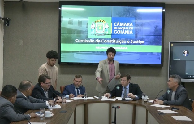 CCJ da Câmara de Goiânia derruba vetos do prefeito a emendas no Refis 2024