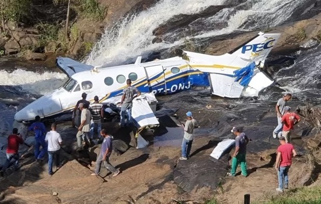 Cemig confirma que avião de Marília Mendonça atingiu rede elétrica