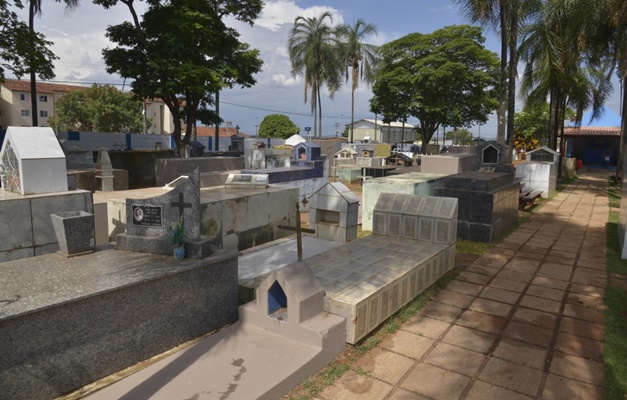 Cemitérios de Aparecida terão programação especial no Dia de Finados