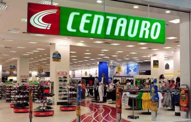 Centauro paga R$ 900 milhões para comandar distribuição da Nike no País
