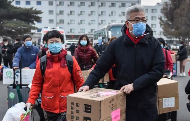 China tem 72.528 casos de coronavírus registrados, diz OMS
