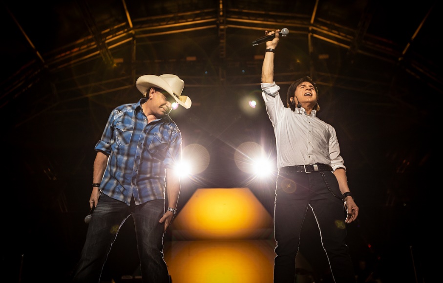 Chitãozinho e Xororó farão turnê de 50 anos de carreira com show em Goiânia 