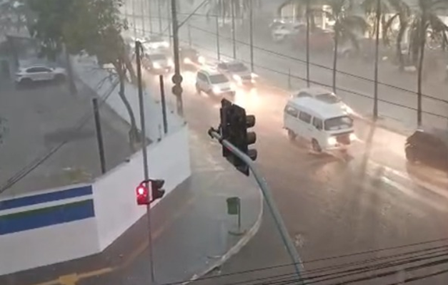Choveu nesta terça (23) o que era esperado para todo o mês de setembro