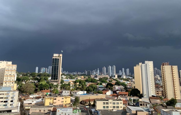 Chuva intensa em pleno mês de junho não ocorria desde os anos 90 em Goiânia 
